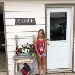 Meet your Posher, Melanie